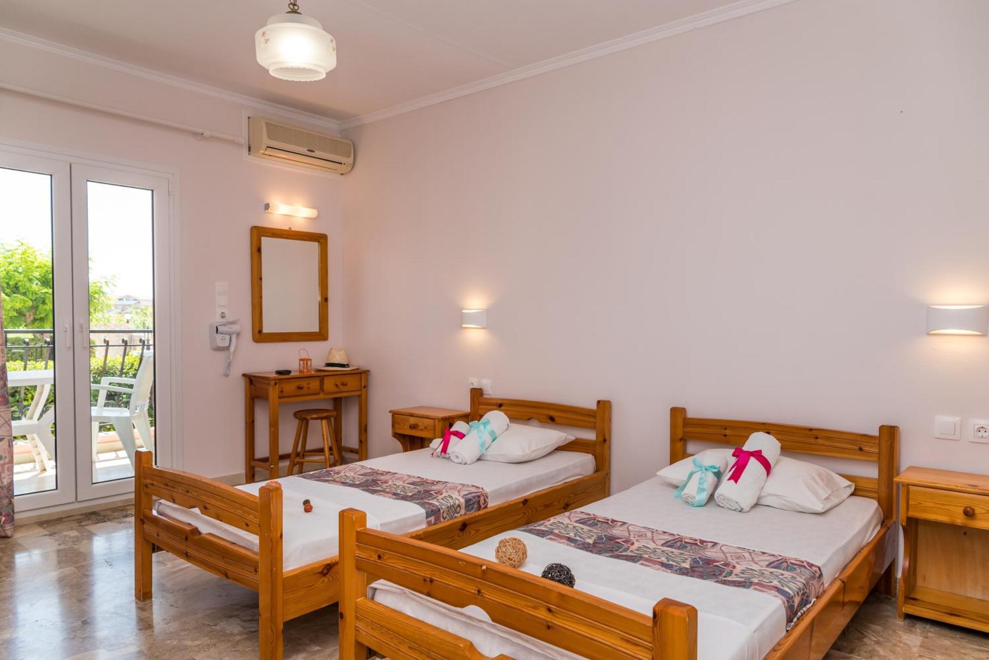 Roussa'S Apartments Laganas Dış mekan fotoğraf