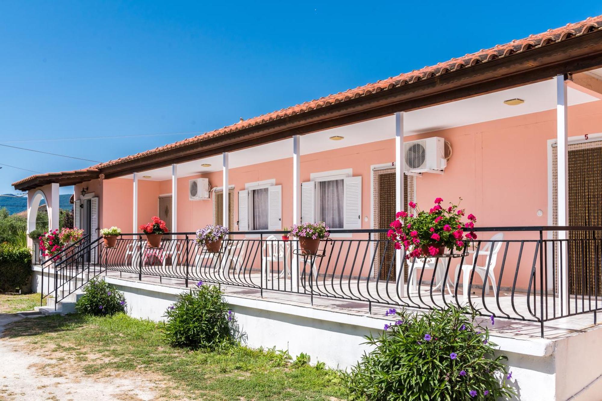 Roussa'S Apartments Laganas Dış mekan fotoğraf