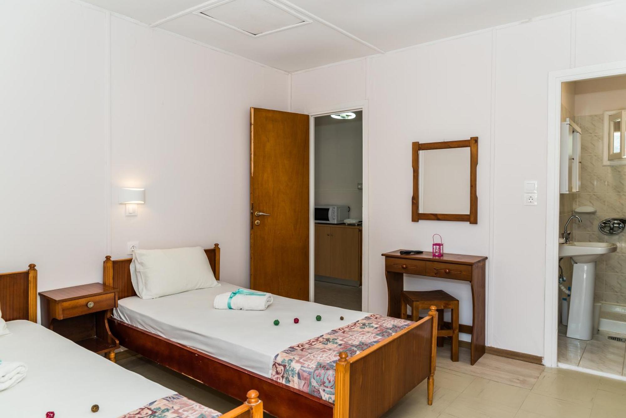 Roussa'S Apartments Laganas Dış mekan fotoğraf