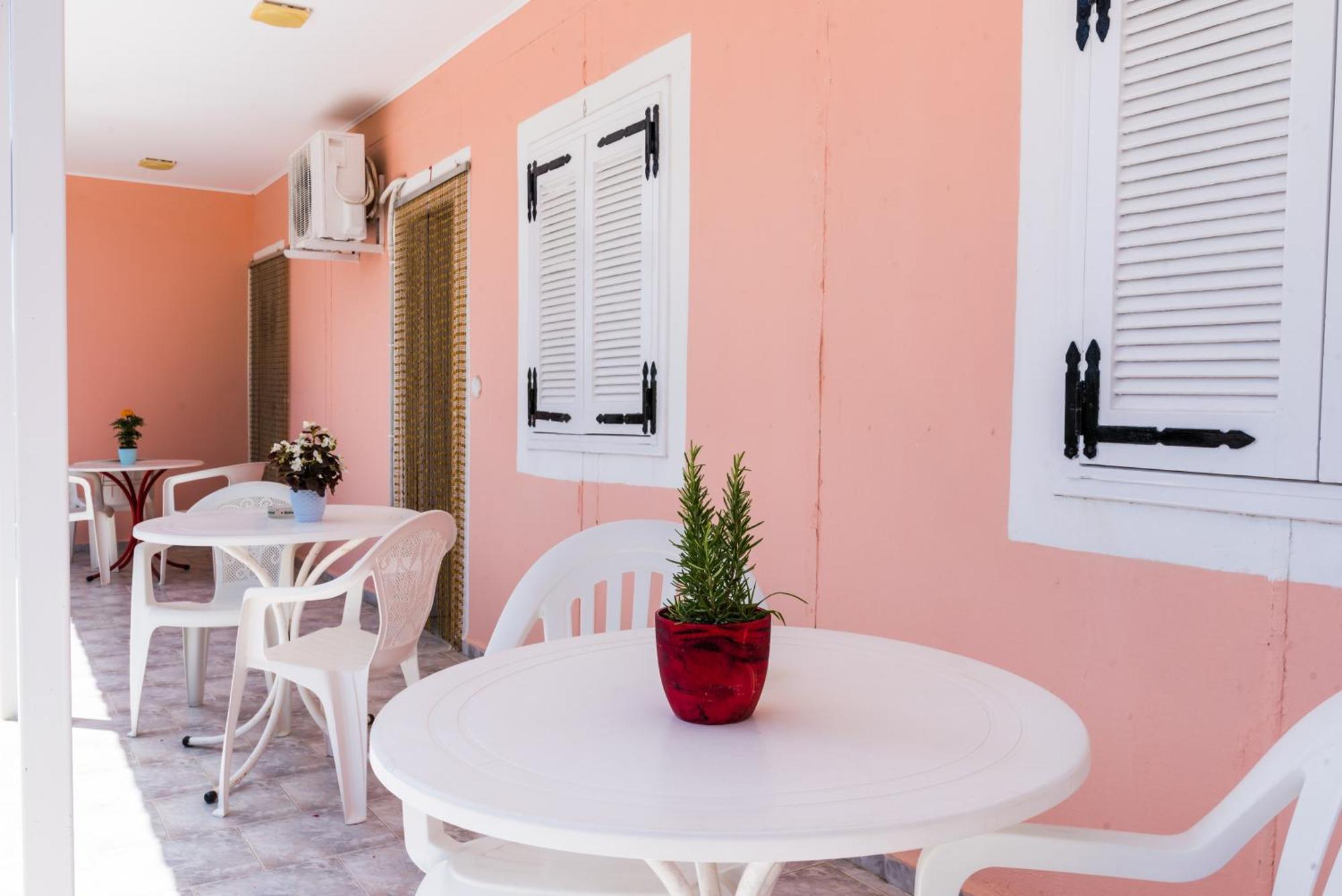 Roussa'S Apartments Laganas Dış mekan fotoğraf