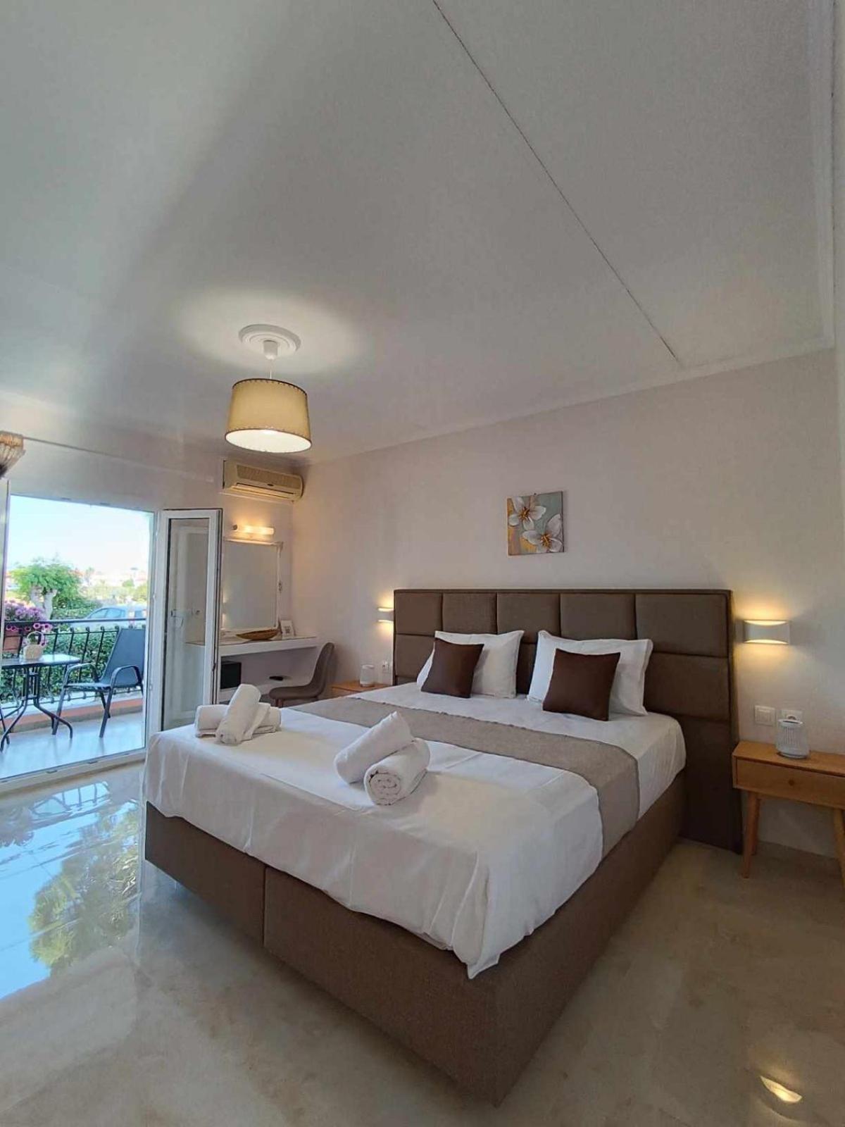 Roussa'S Apartments Laganas Dış mekan fotoğraf