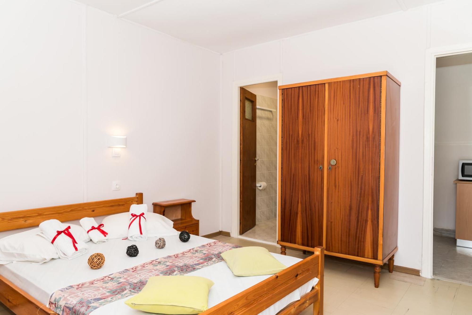 Roussa'S Apartments Laganas Dış mekan fotoğraf
