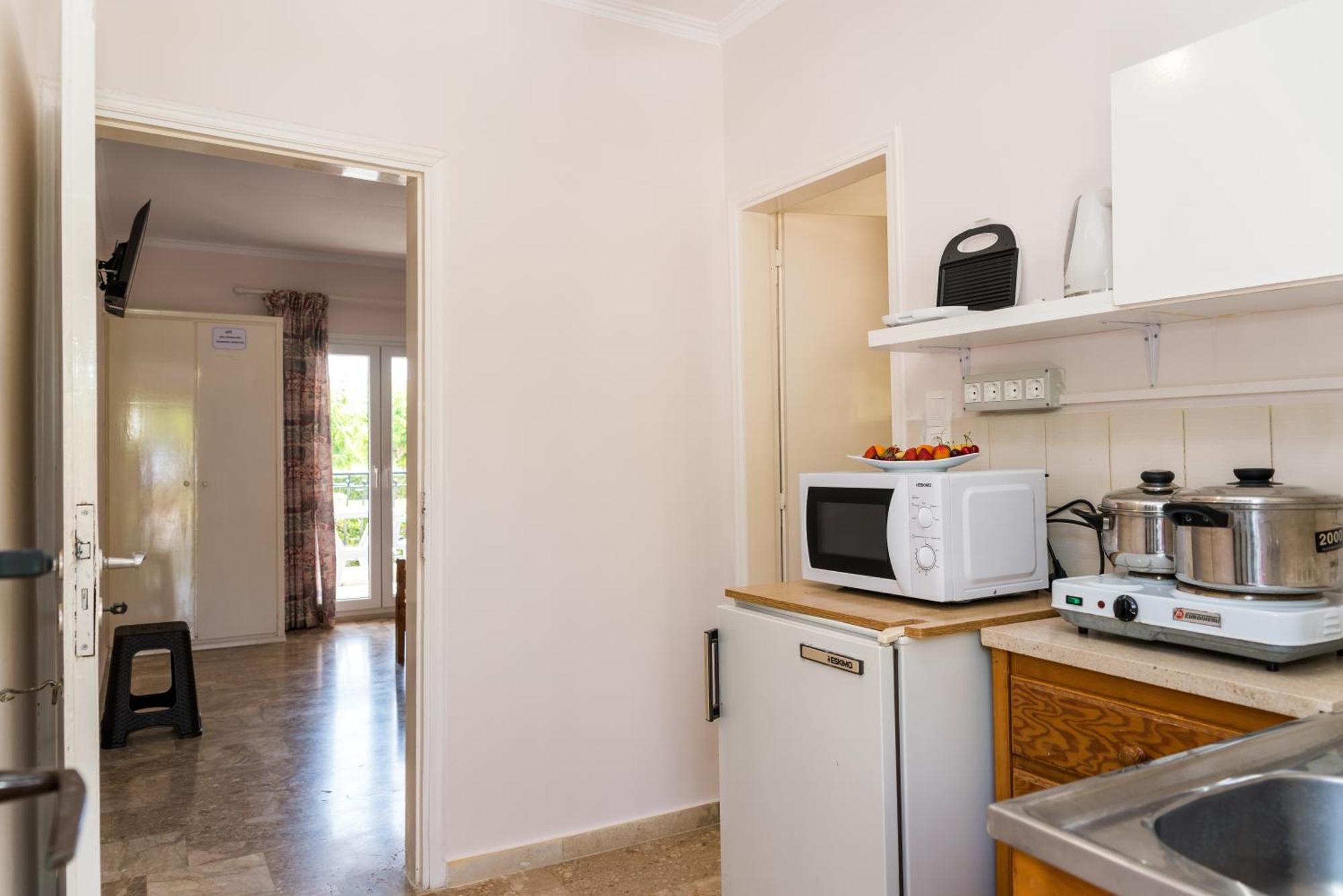 Roussa'S Apartments Laganas Dış mekan fotoğraf