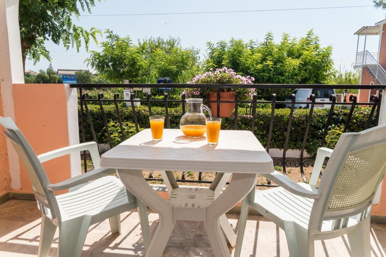 Roussa'S Apartments Laganas Dış mekan fotoğraf