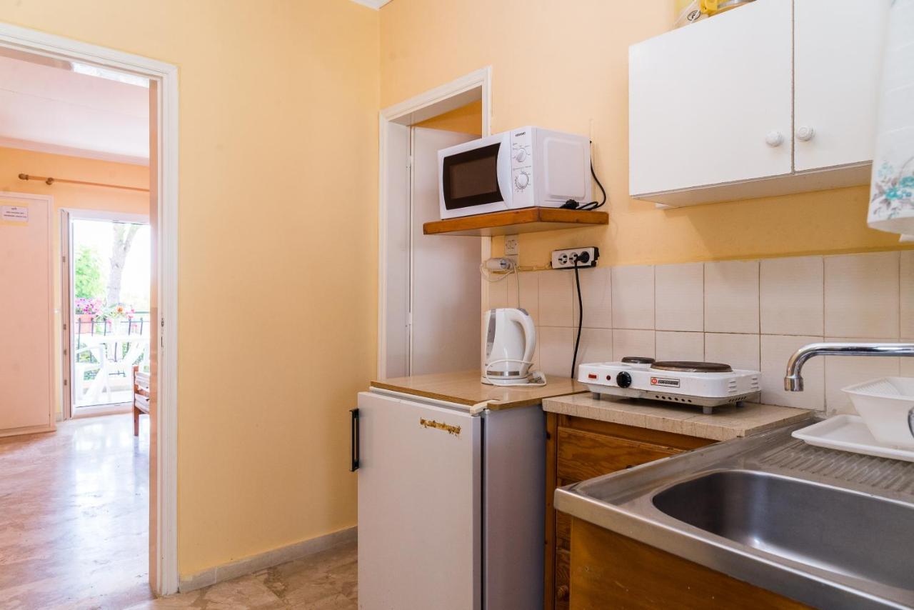 Roussa'S Apartments Laganas Dış mekan fotoğraf