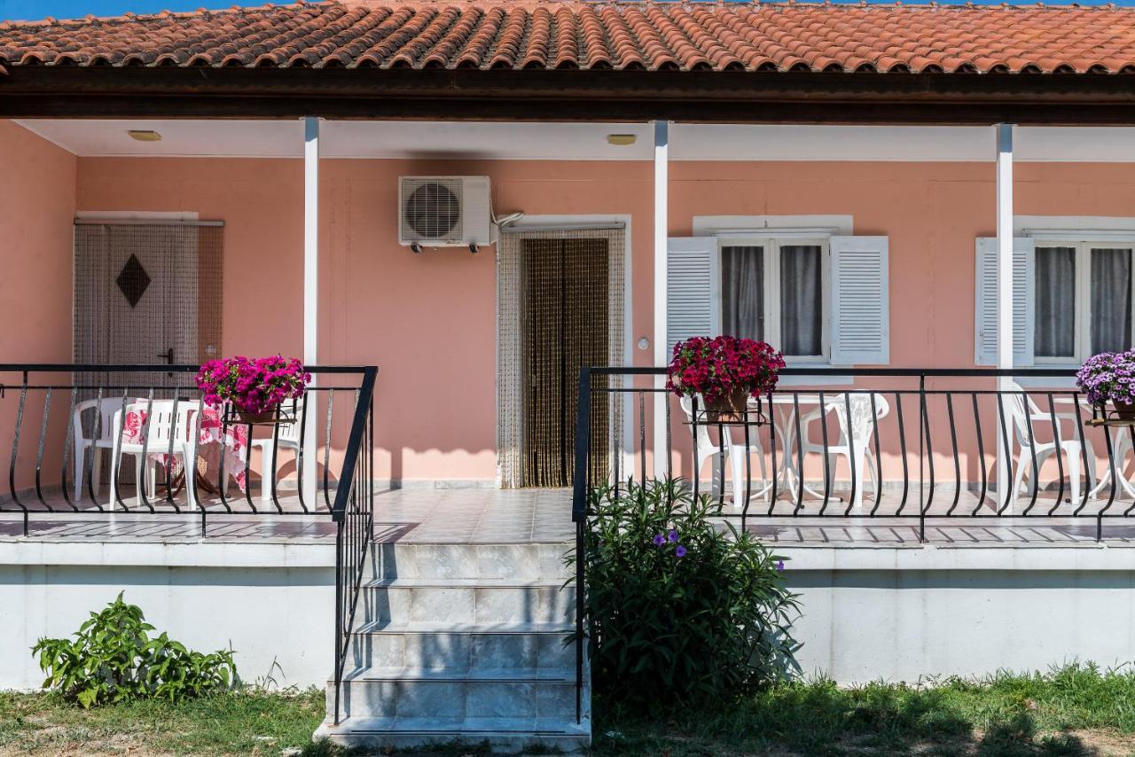 Roussa'S Apartments Laganas Dış mekan fotoğraf